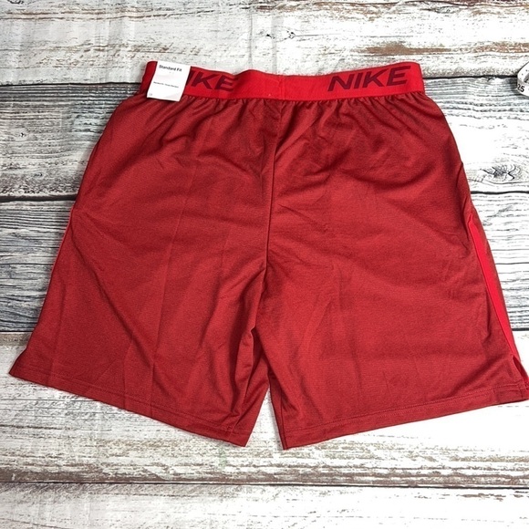 Nike Men’s Crimson Red Standard Training Shorts SZ L Zipper Pocket/Pull-String - Picture 2 of 9